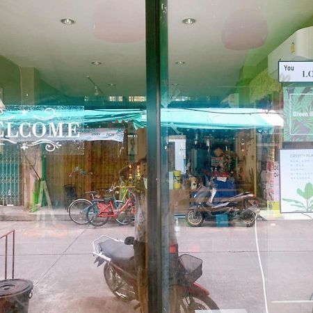 Ying Hostel Банкок Екстериор снимка